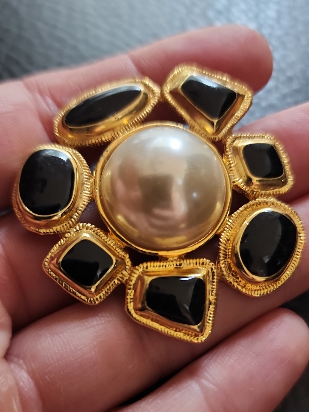 VTG Gold-Tone Black & Faux Pearl Statement Brooch